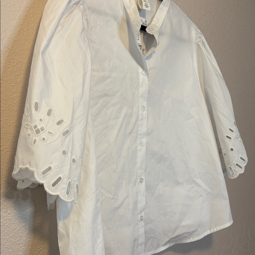 White Eyelet Sleeve Cotton Button-Up Top - Picture 3 of 8